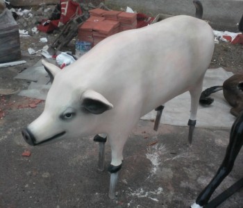 Statue of a Pig