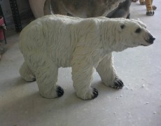 Statue of a Polar Bear