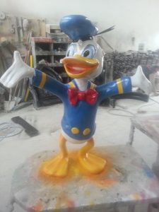 Donald Duck Heykeli